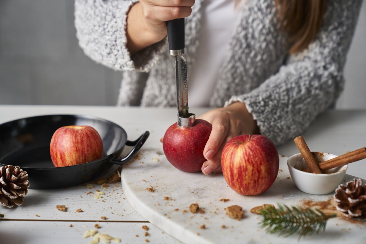 Veganer Bratapfel mit Spekulatius-Füllung und Vanille-Soße - Citypark